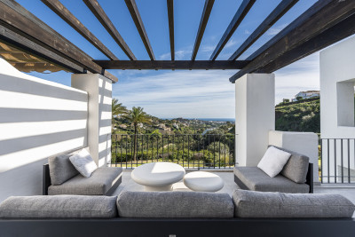 3 Bedroom Penthouse Duplex in La Quinta - Image 5