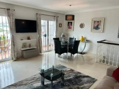 3 Bedroom Townhouse in Nueva Andalucía - Image 2