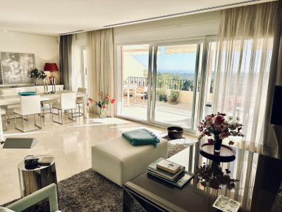 2 Bedroom Penthouse Duplex in Nueva Andalucía - Image 1