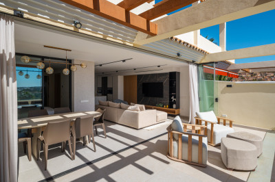 3 Bedroom Middle Floor Apartment in Nueva Andalucía - Image 5