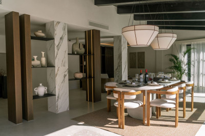 5 Bedroom Detached Villa in Nueva Andalucía - Image 4
