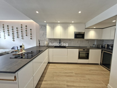 3 Bedroom Ground Floor Apartment in Nueva Andalucía - Image 5