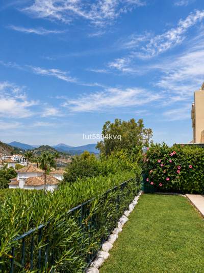 3 Bedroom Ground Floor Apartment in La Quinta - Image 2