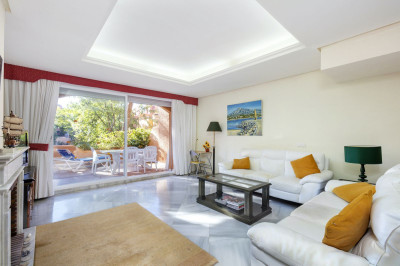 3 Bedroom Townhouse in Nueva Andalucía - Image 5