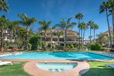 3 Bedroom Penthouse Duplex in Nueva Andalucía - Image 1