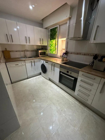 3 Bedroom Ground Floor Apartment in Nueva Andalucía - Image 5