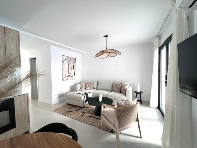3 Bedroom Middle Floor Apartment in Nueva Andalucía - Image 5