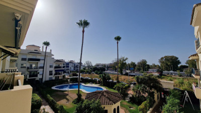 2 Bedroom Middle Floor Apartment in Nueva Andalucía - Image 5