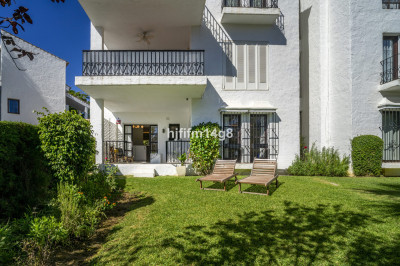 3 Bedroom Ground Floor Apartment in Nueva Andalucía - Image 1