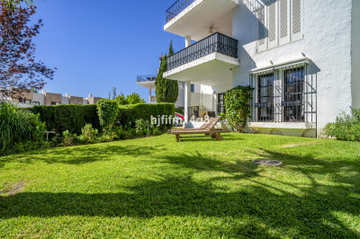 3 Bedroom Ground Floor Apartment in Nueva Andalucía - Image 5