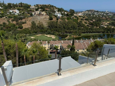 2 Bedroom Penthouse in La Quinta - Image 3