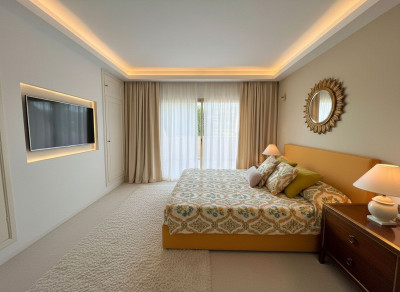 2 Bedroom Duplex in Nueva Andalucía - Image 4