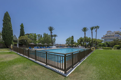 2 Bedroom Ground Floor Apartment in Nueva Andalucía - Image 3