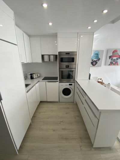 2 Bedroom Ground Floor Apartment in Puerto Banús - Image 4