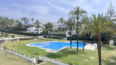 4 Bedroom Duplex in Nueva Andalucía - Image 1