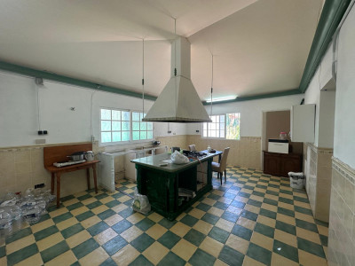 7 Bedroom Detached Villa in Nueva Andalucía - Image 5