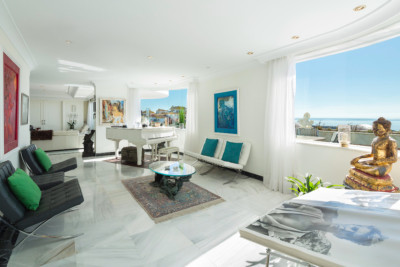 8 Bedroom Penthouse in Puerto Banús - Image 3