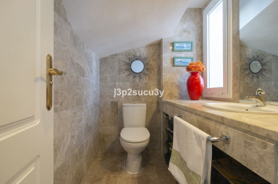 3 Bedroom Semi-Detached House in Nueva Andalucía - Image 4