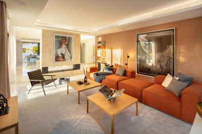 5 Bedroom Detached Villa in Nueva Andalucía - Image 5