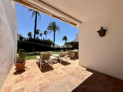2 Bedroom Ground Floor Apartment in Nueva Andalucía - Image 2
