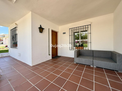 2 Bedroom Ground Floor Apartment in Nueva Andalucía - Image 5
