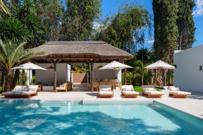 5 Bedroom Detached Villa in Nueva Andalucía - Image 3