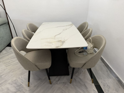 2 Bedroom Ground Floor Apartment in Puerto Banús - Image 2