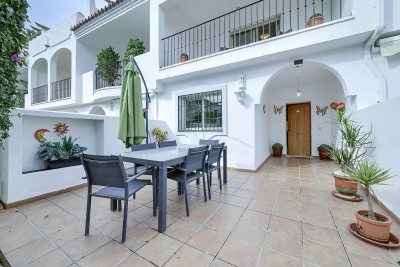 4 Bedroom Townhouse in Nueva Andalucía - Image 3