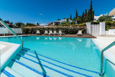 3 Bedroom Ground Floor Apartment in Puerto Banús - Image 3