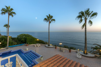 5 Bedroom Detached Villa in Marbesa - Image 5