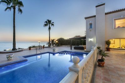 5 Bedroom Detached Villa in Marbesa - Image 4