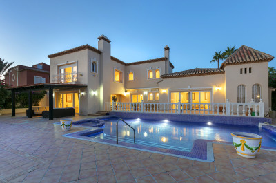 5 Bedroom Detached Villa in Marbesa - Image 3