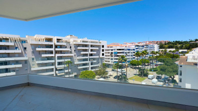 3 Bedroom Top Floor Apartment in Nueva Andalucía - Image 3