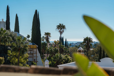 4 Bedroom Townhouse in Nueva Andalucía - Image 3