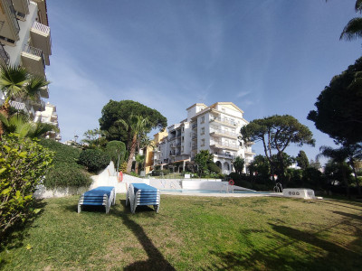 2 Bedroom Ground Floor Apartment in Puerto Banús - Image 2