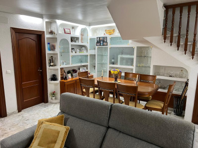 4 Bedroom Detached Villa in Nueva Andalucía - Image 4
