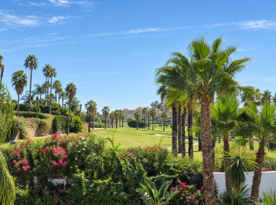 4 Bedroom Detached Villa in Nueva Andalucía - Image 2