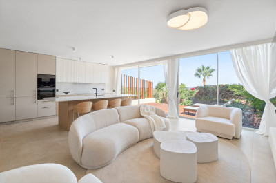 3 Bedroom Ground Floor Apartment in Nueva Andalucía - Image 1
