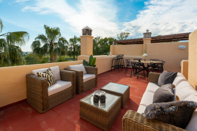 4 Bedroom Townhouse in Nueva Andalucía - Image 4