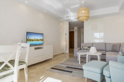 4 Bedroom Duplex in Nueva Andalucía - Image 4