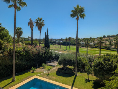5 Bedroom Detached Villa in Nueva Andalucía - Image 2