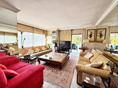 3 Bedroom Top Floor Apartment in Puerto Banús - Image 5