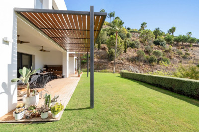 6 Bedroom Detached Villa in El Madroñal - Image 4