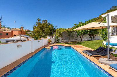 4 Bedroom Semi-Detached House in Nueva Andalucía - Image 4