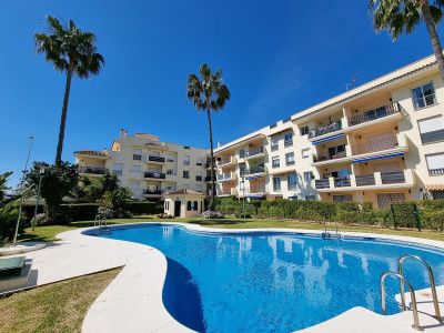 2 Bedroom Middle Floor Apartment in Nueva Andalucía - Image 1