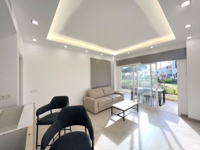 2 Bedroom Ground Floor Apartment in Puerto Banús - Image 2