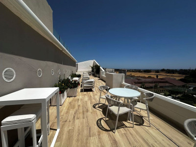 3 Bedroom Middle Floor Apartment in Nueva Andalucía - Image 2