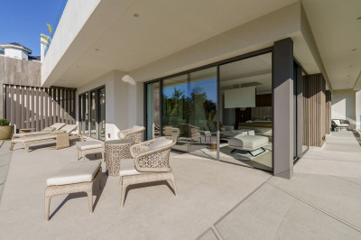 6 Bedroom Detached Villa in La Zagaleta - Image 3