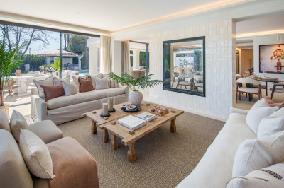 5 Bedroom Detached Villa in Nueva Andalucía - Image 5