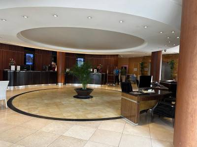 3 Bedroom Penthouse in Puerto Banús - Image 2